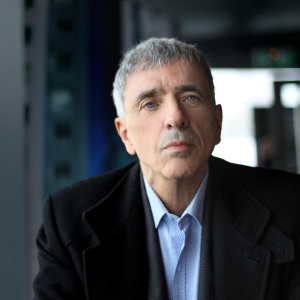 Portrait de Régis Jauffret