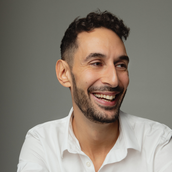 Portrait d'Eric Chacour